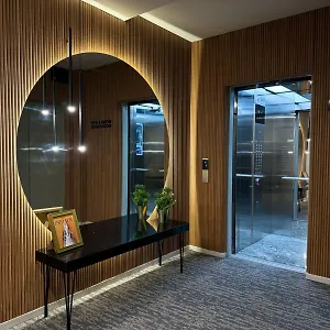 Hotel Nova Luxe & Residences, Batoemi